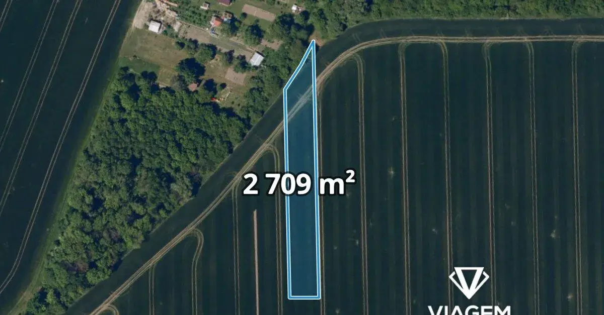 Pole 2 709 m², Podíl 7 % o výměře 181 m²