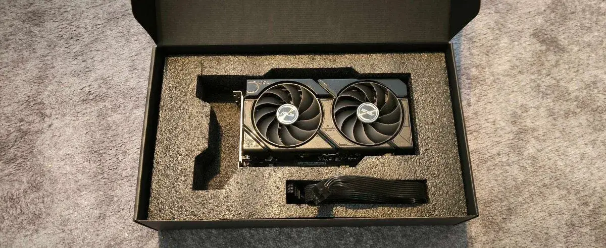 Grafická karta ASUS DUAL GeForce RTX 4060 O8G EVO
