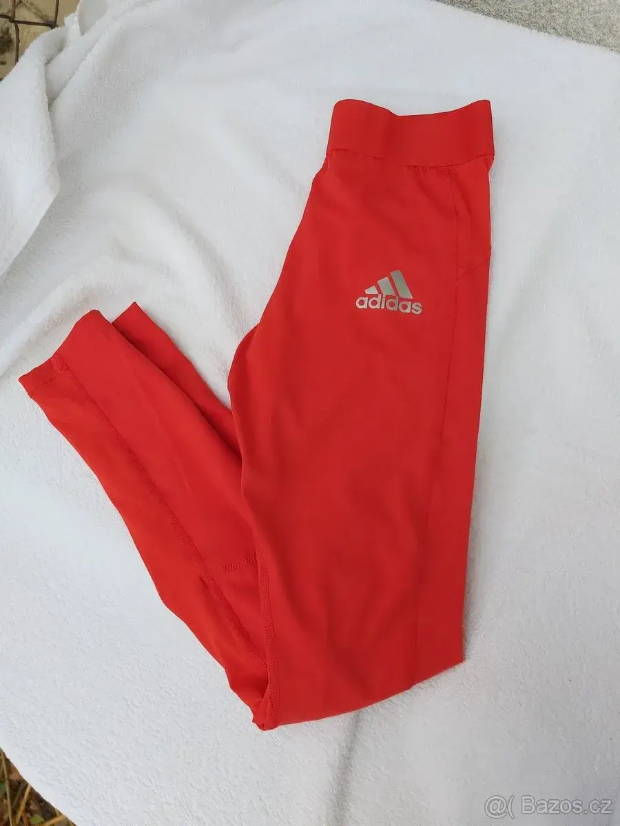 Červené legíny Adidas, velikost M, XS