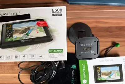 Navigace Navitel E500 magnetic