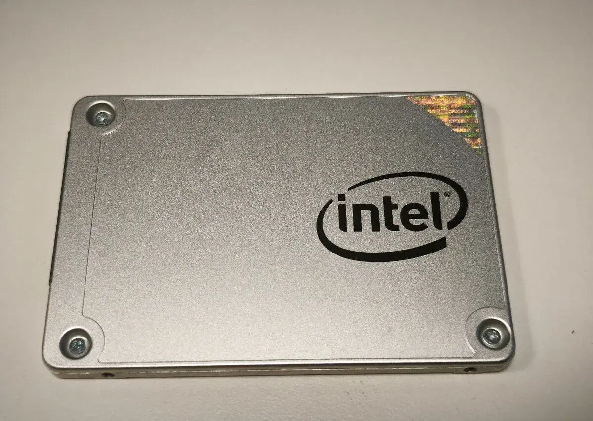 240GB Intel SSD Pro 5400s Series SATA 3,5"