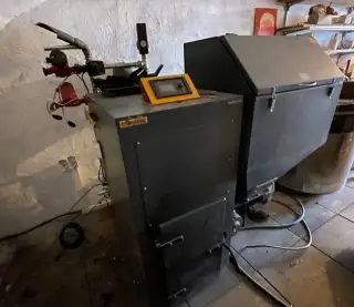 automatic. kotel na uhli Benekov B20
