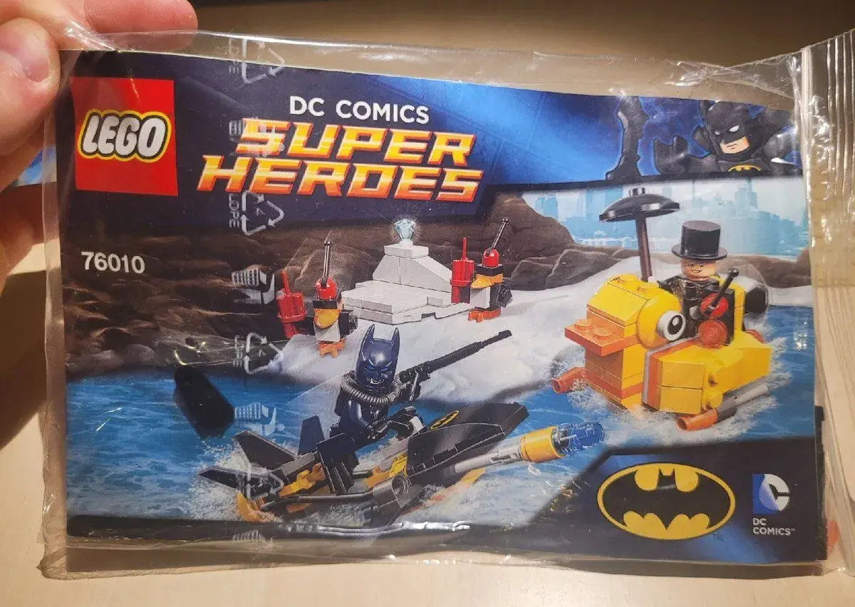Lego Batman 76010