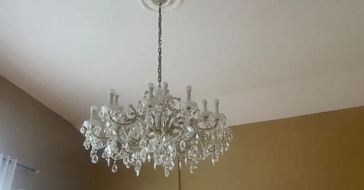 Křišťálový lustr