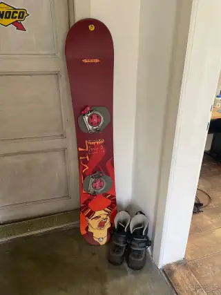 Snowboard a boty