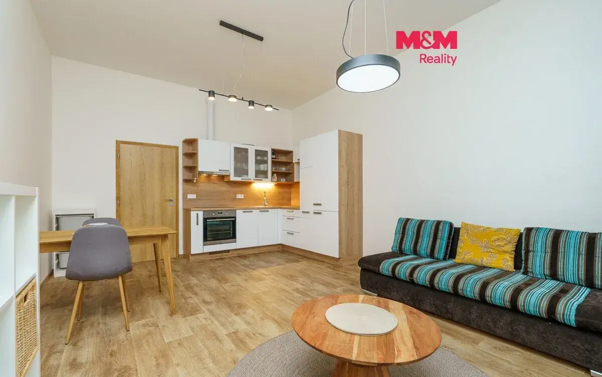 Pronájem bytu 2+kk, 49 m², Karlovy Vary, ul. Moskevská