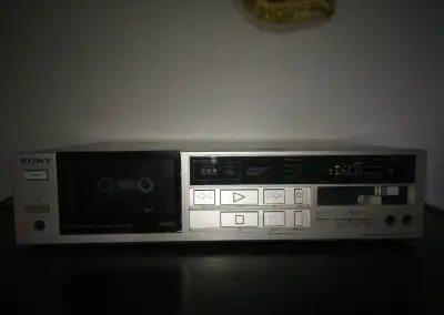 SONY TC-FX210 cassete deck Nefunkční