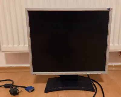 LCD monitor BenQ FP93G X – 19", VGA + DVI