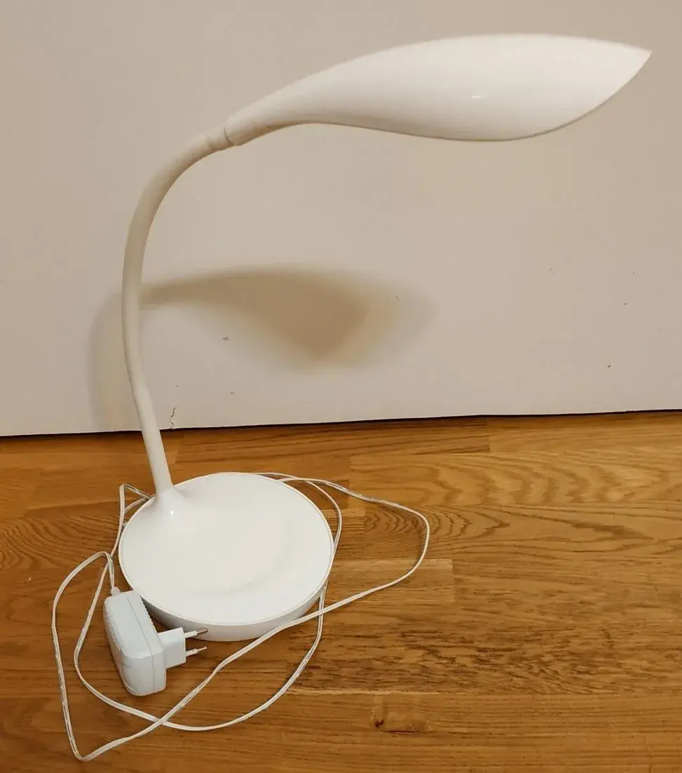 Stolní LED lampa