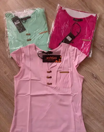 Dámské trička vel. M/L