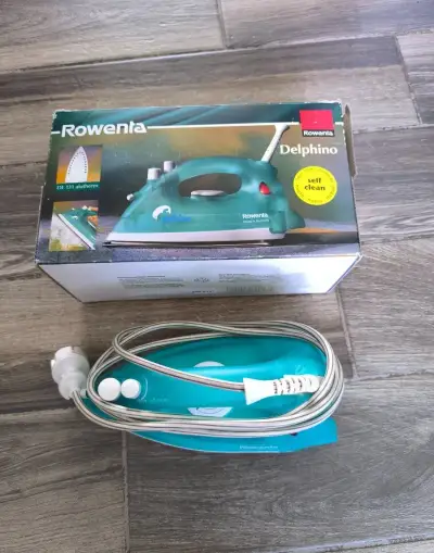 Napařovací žehličku Rowenta