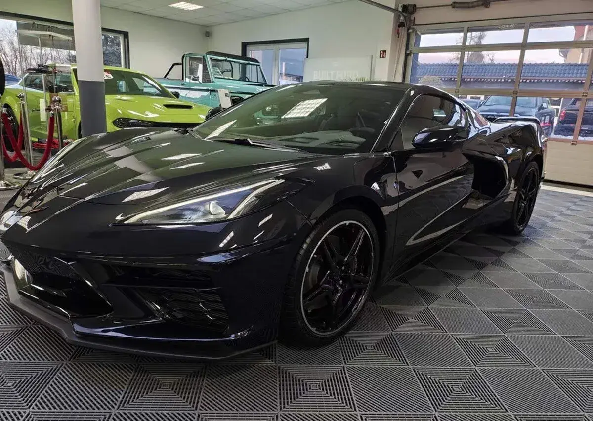 Chevrolet Corvette – 2025, 100 km