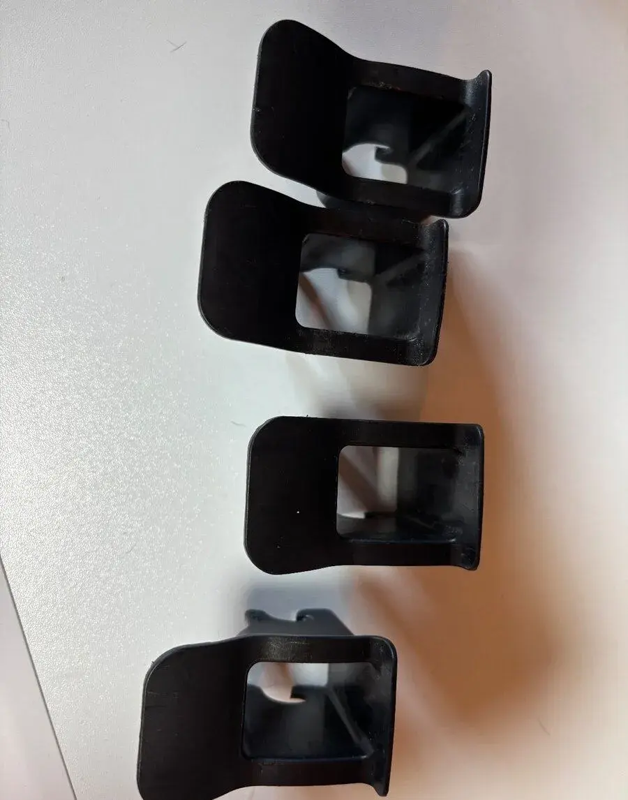 Zaváděcí plasty Isofix