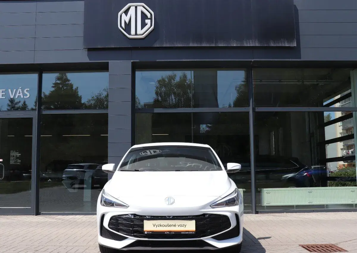MG 3 - 1,5l 85 kW ELEGANCE TOVÁRNÍ ZÁRUKA