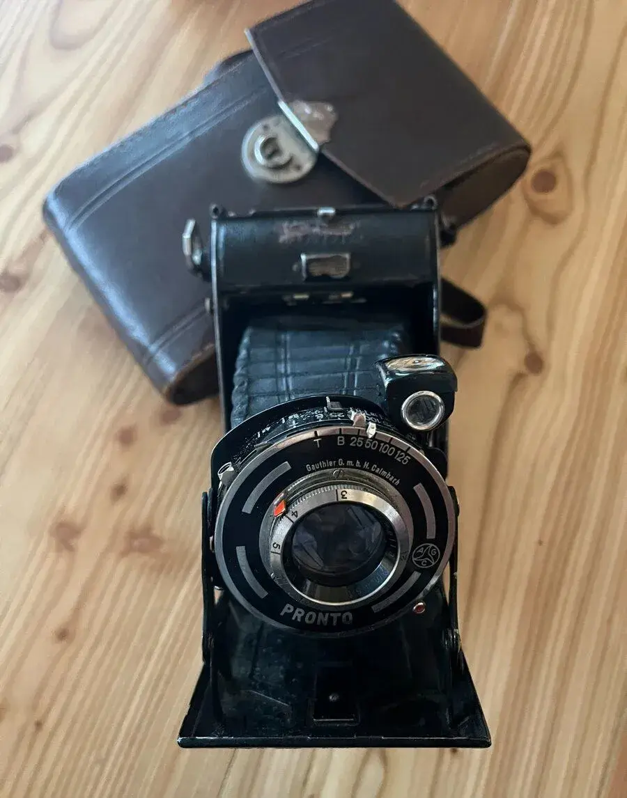 Historický fotoaparát PRONTO Gauthler G.m.b.h. Calmbach