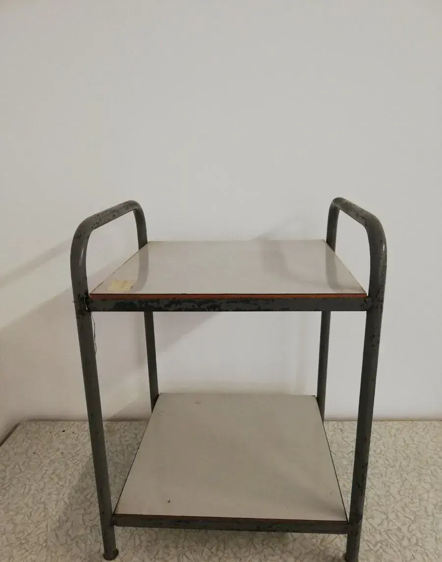 Odkládací stolky
