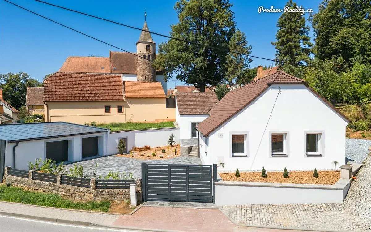 Byt 3+kk – 727 m², pozemek 727 m²