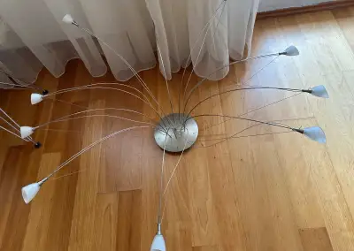 Lustr led