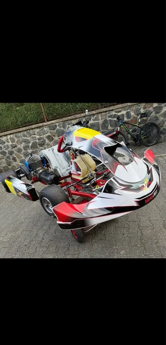2x Závodní motokára Easykart 100