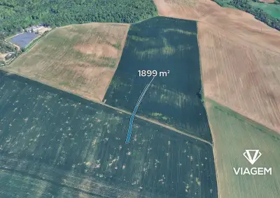 Pole 1 899 m², Podíl 50 % o výměře 950 m²
