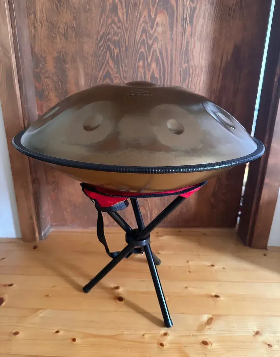 GLADFREST handpan 9 tónů, D moll – nový, kompletní sada
