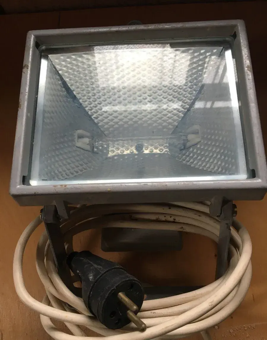 Halogen