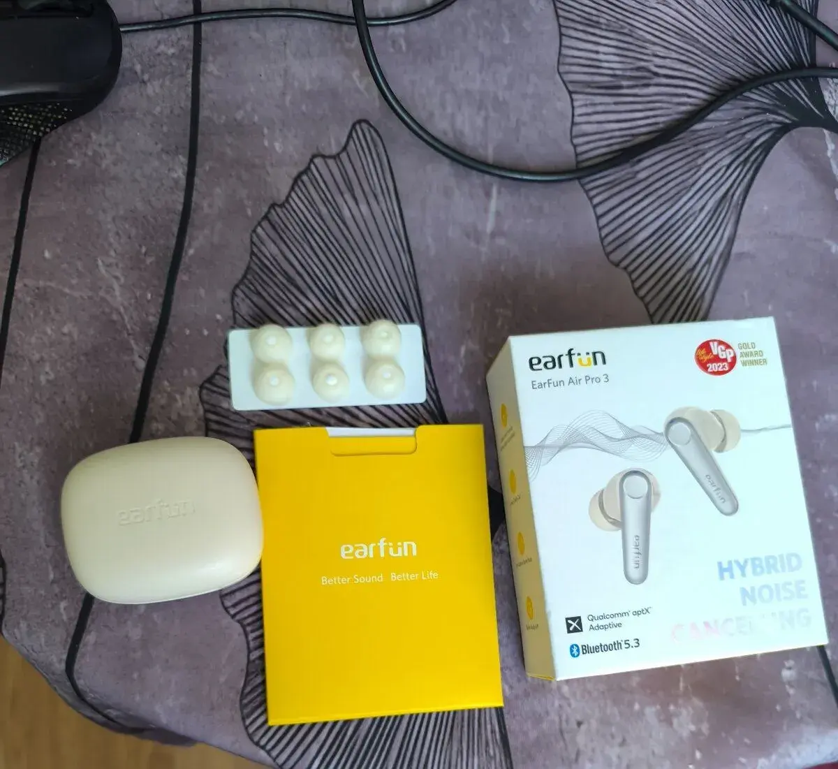 Bezdrátová sluchátka EarFun Air Pro 3