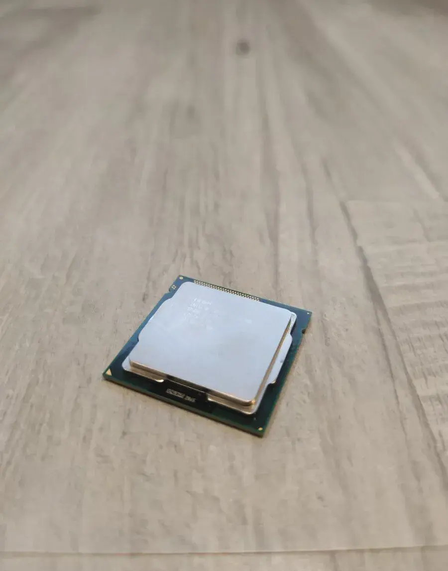 Intel Core i5-2400S/1155