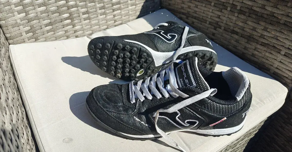 Turfy Joma Top Flex TF – vel. 40,5 – zánovní