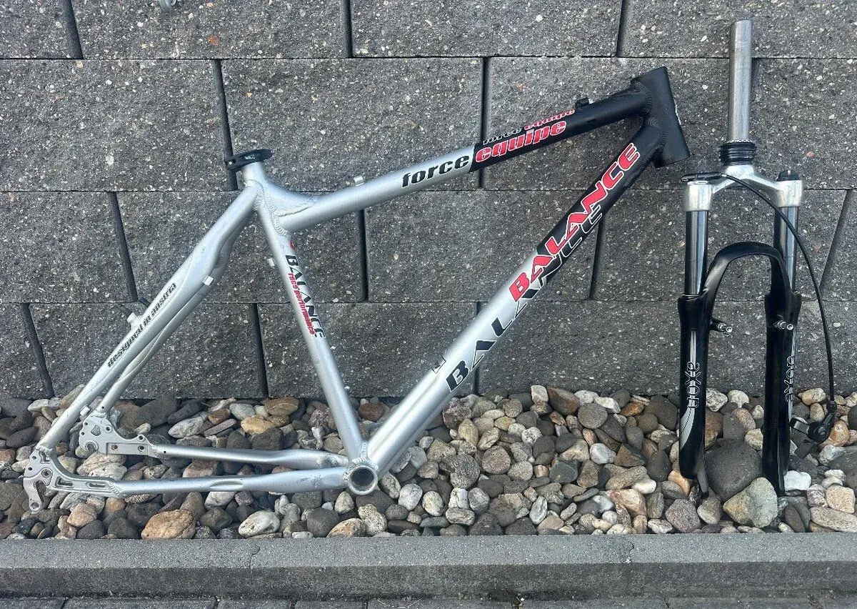 Horský rám 26” kola - velikost 19” (170-180cm)+ vidlice + hl