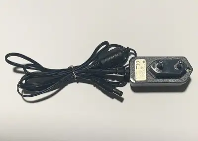 Napájecí adaptér 5V, 1,2A