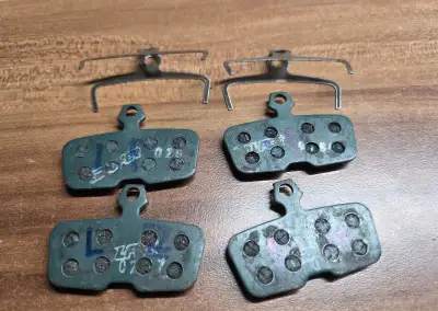 GALFER PRO FD455 zelené brzdové destičky Sram code, Avid