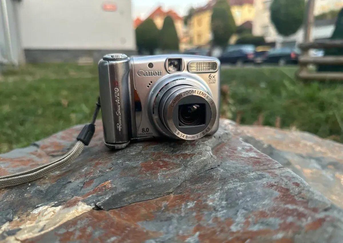 Digitální fotoaparát CanonPowerShot A720 IS