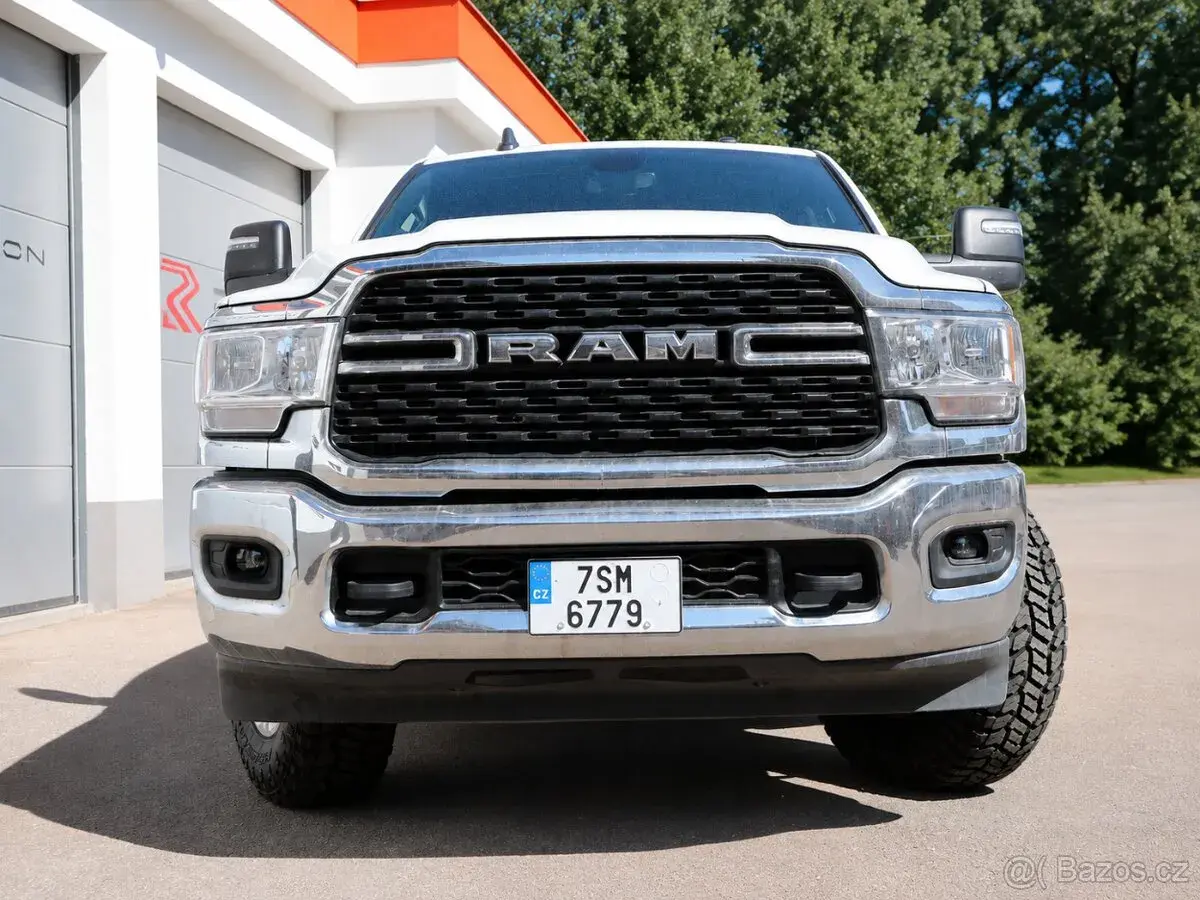 RAM 2500 Big Horn, 6,4 V8 HEMI, modelový rok 2024