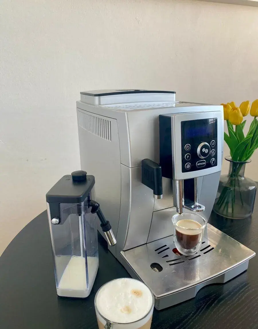 Kávovar Delonghi