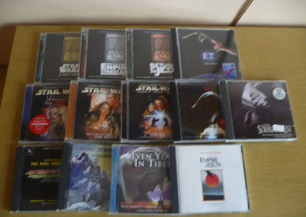 Rozprodávám sbírku soundtracků -- J. Willliams