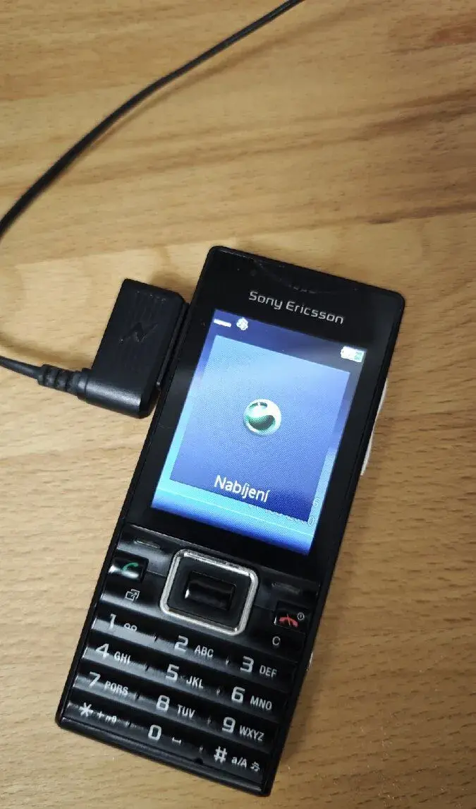 Sony Ericsson J10i2