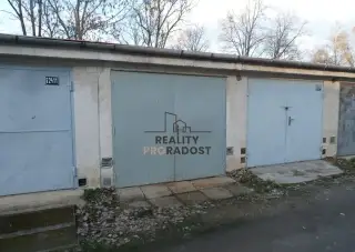 Pronájem garáže 18m2 ve Znojmě s elektřinou, pronájem garáž