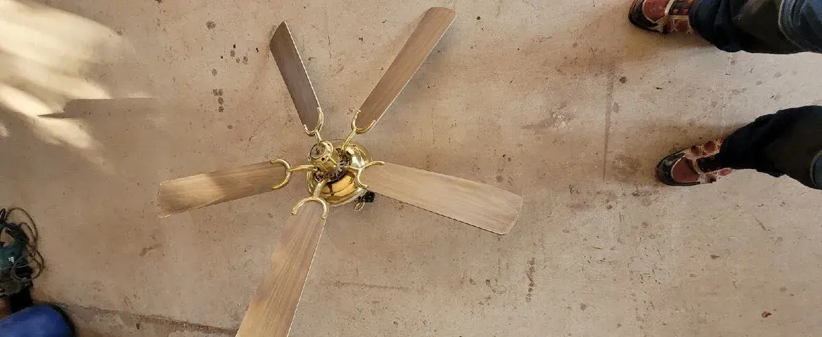 Ventilator stropni