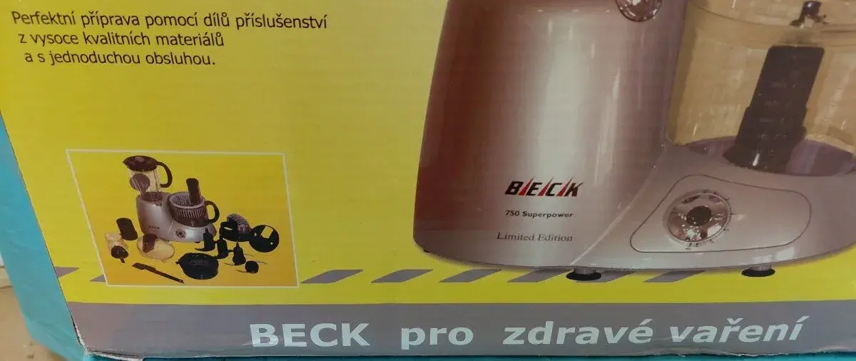 Nový robot nepoužitý s navodem z pozustalosti