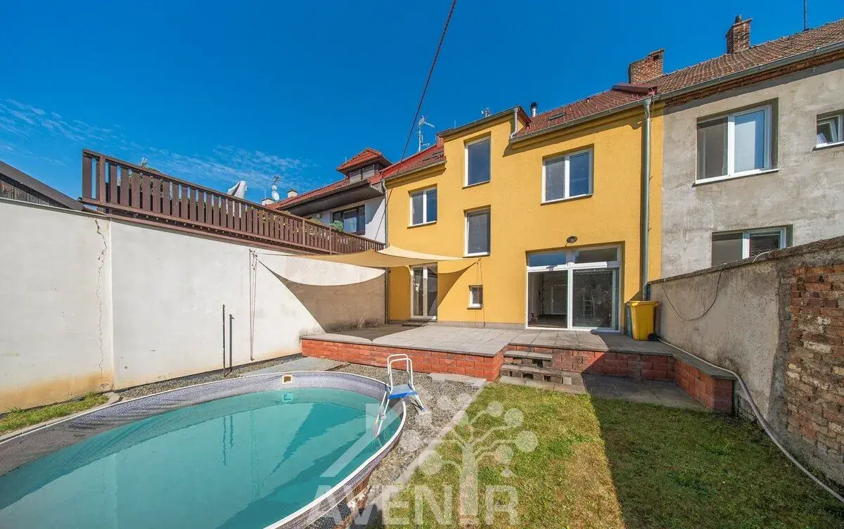 Byt 6+2 – 388 m², pozemek 388 m²