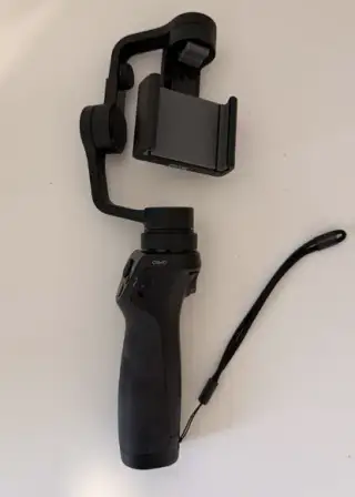 DJI Osmo Mobile – stabilizátor na mobil, minimálně používaný