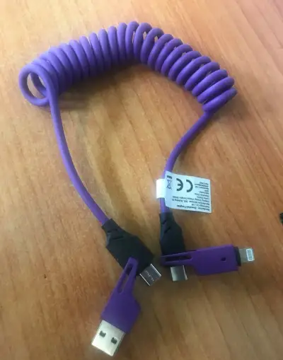 Fialova nabíječka 4v1