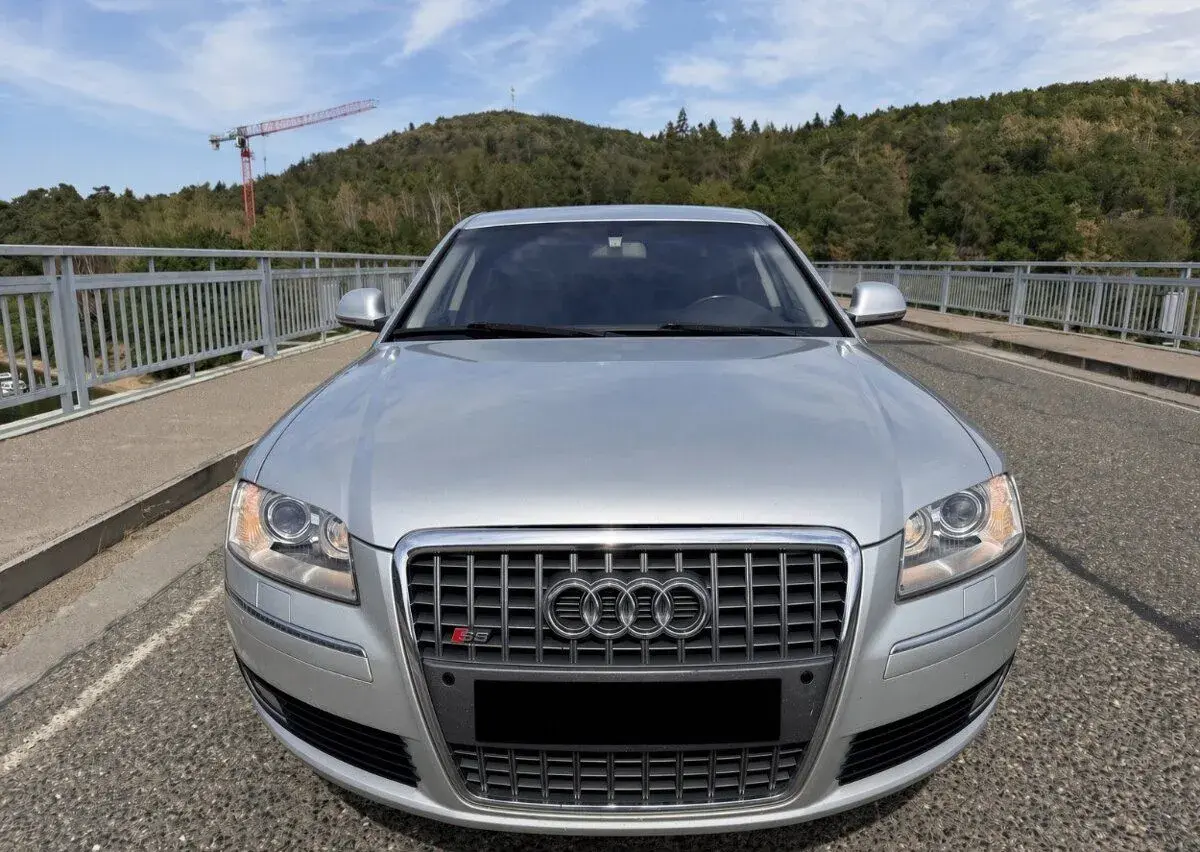 Audi A8 – 2008, 422 000 km