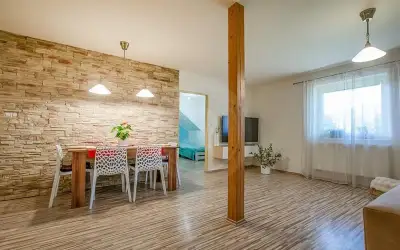 PRODEJ RODINNÉHO DOMU S GARÁŽÍ, POD KOPCEM, KŘEMŽE