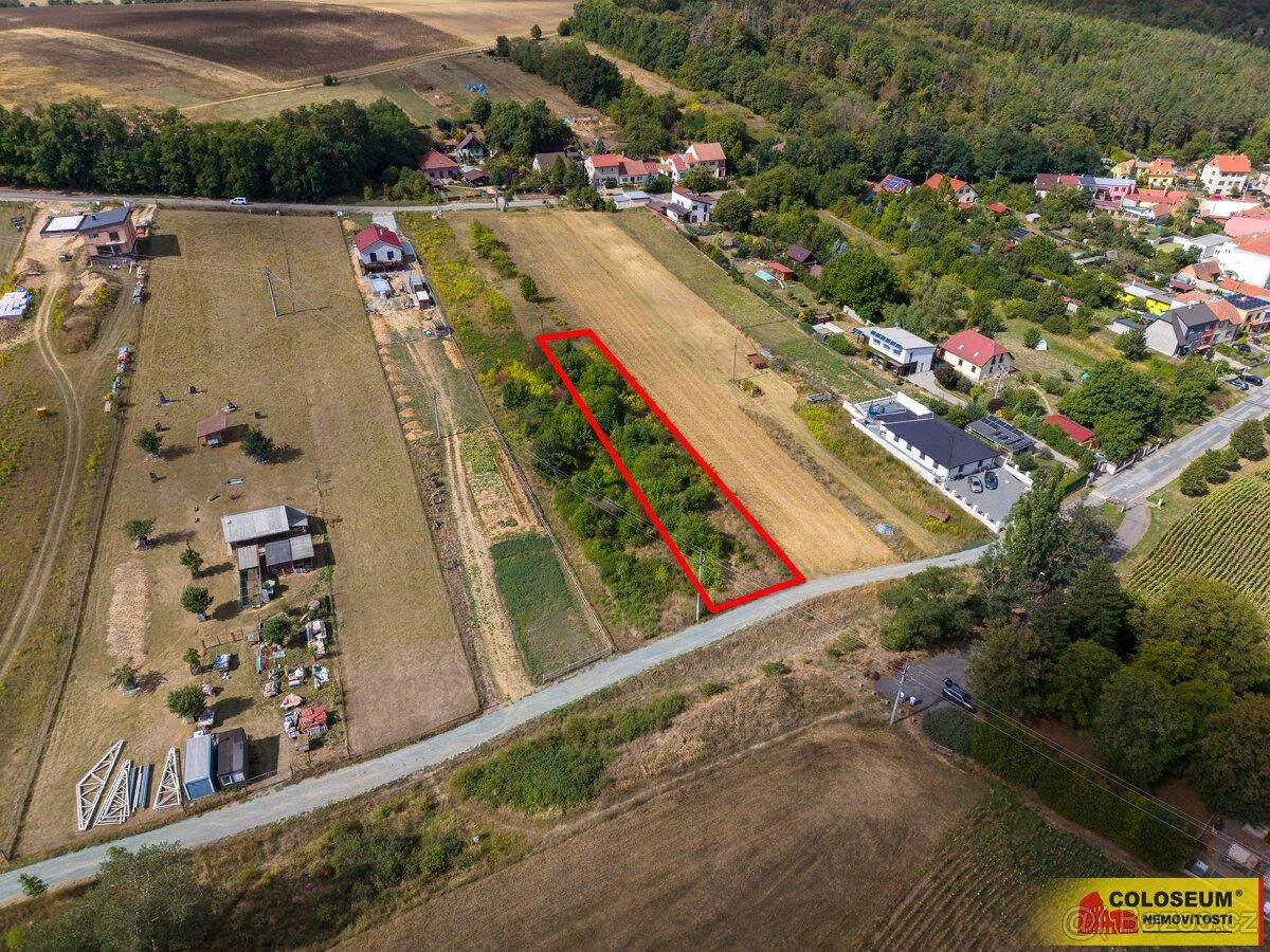 Radostice, stavební pozemek, 1.379 m², sítě, příjezdová cest
