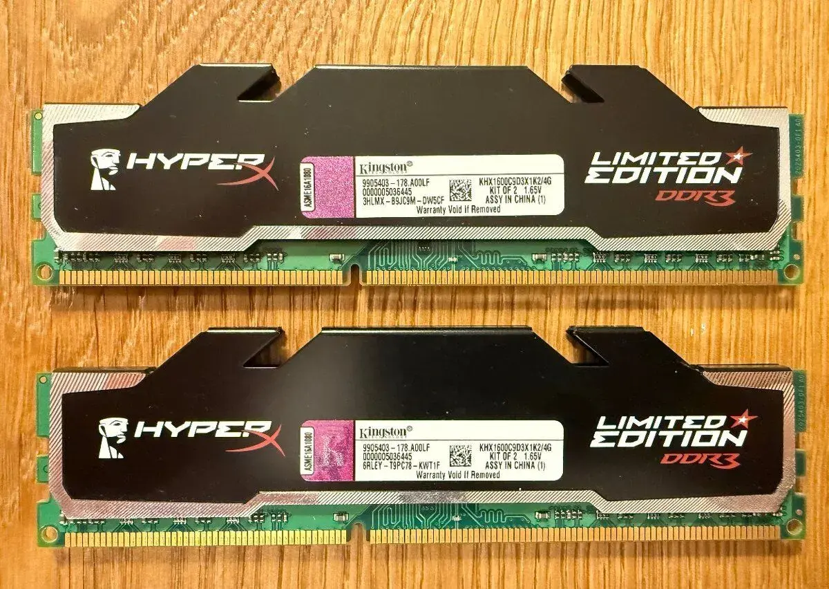 Kingston HyperX DDR3 1600MHz 4GB (2×2GB) KHX1600C9