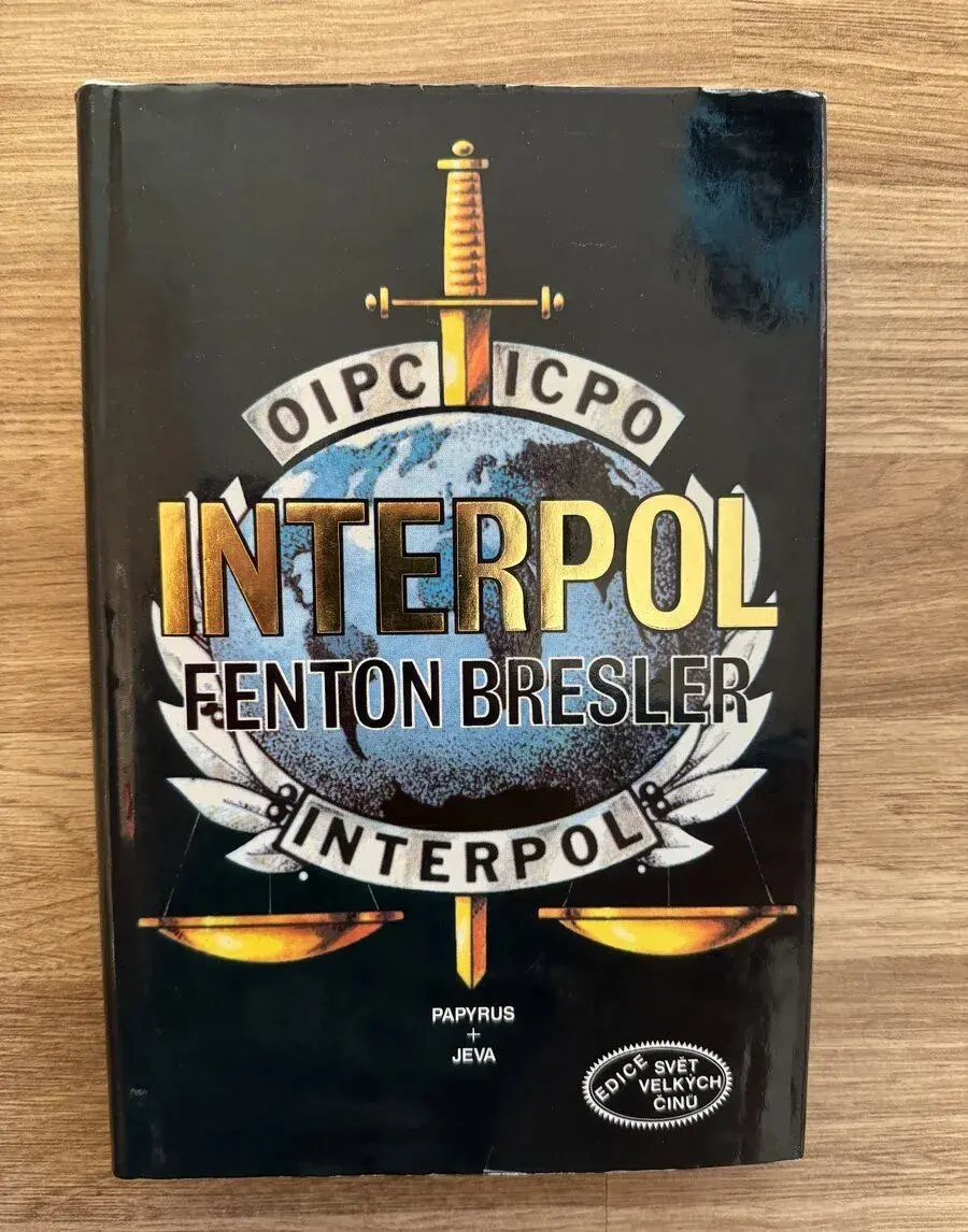 Kniha Interpol