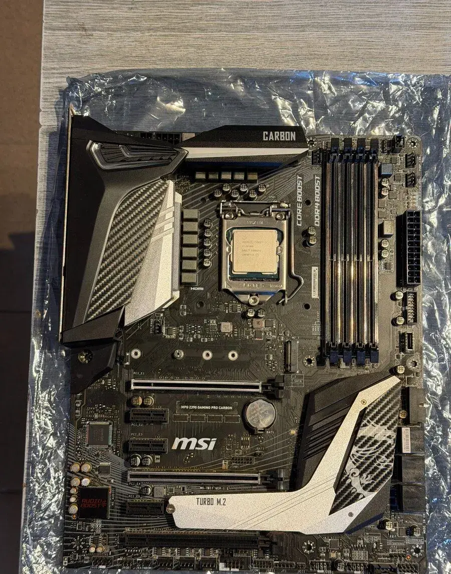 MSI MPG Z390 Gaming Pro Carbon