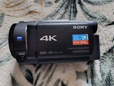 Videokamera Sony 4K FDR-AX33